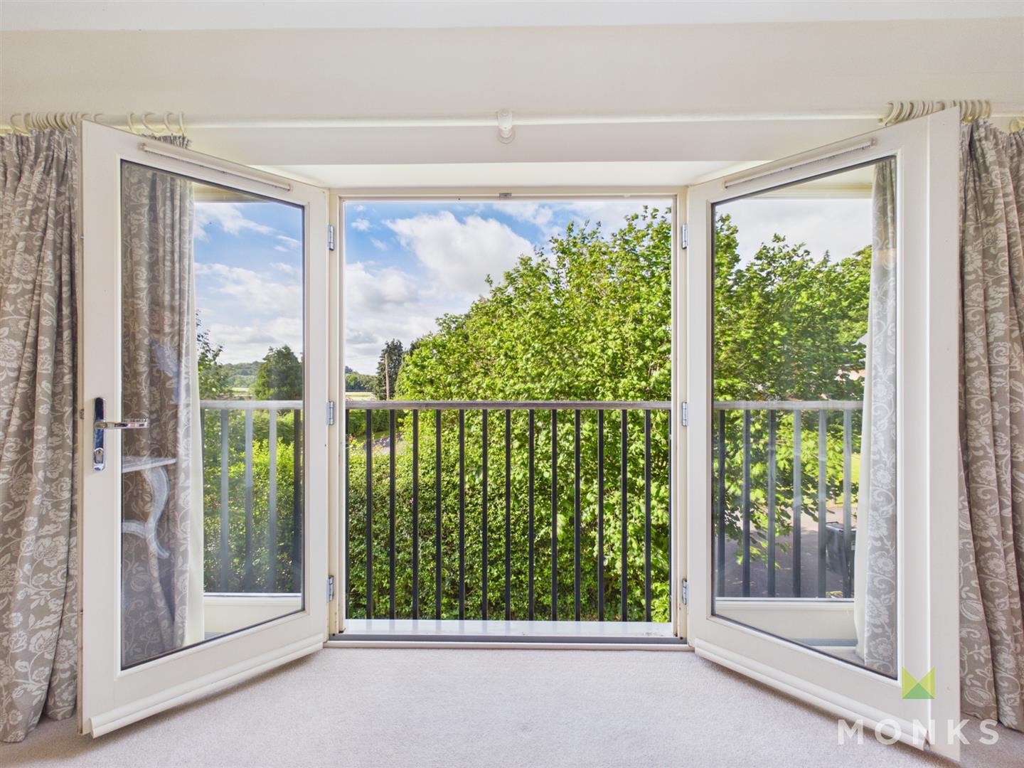 10 The Pines Lower Road, Shrewsbury, SY4 3RH For Sale
